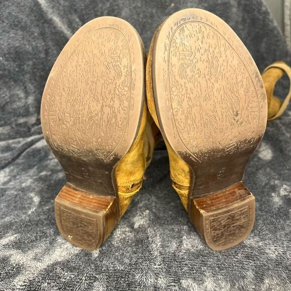 UGG Darcie Womens Tall Riding Boots Chestnut Brown Distressed Leather size 7 - Picture 8 of 10